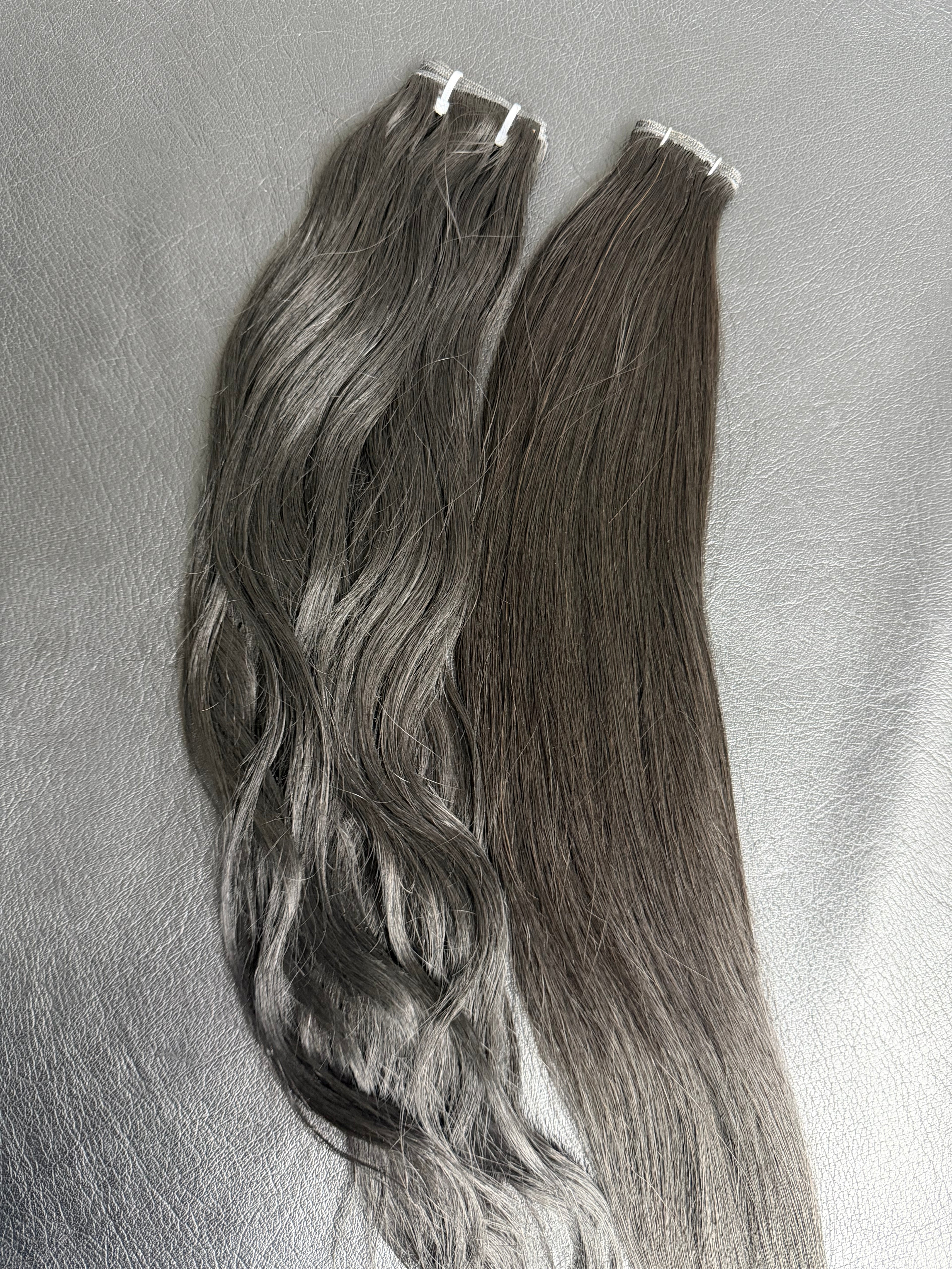Noir Essence 45 cm Naturgewellt